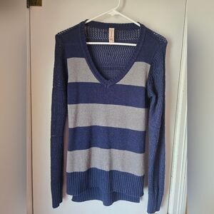 No Boundaries Blue and Gray V-Neck Sweater